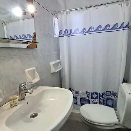 Apartament Amarandos - & *