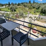 Apartament Amarandos - & *