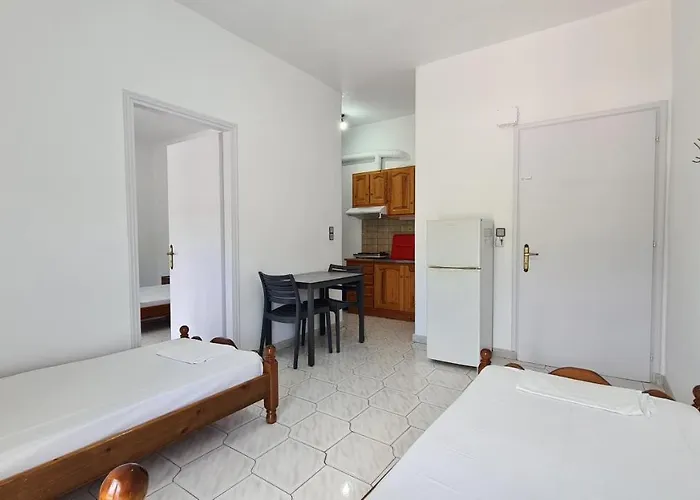 Διαμέρισμα Amarandos - & *