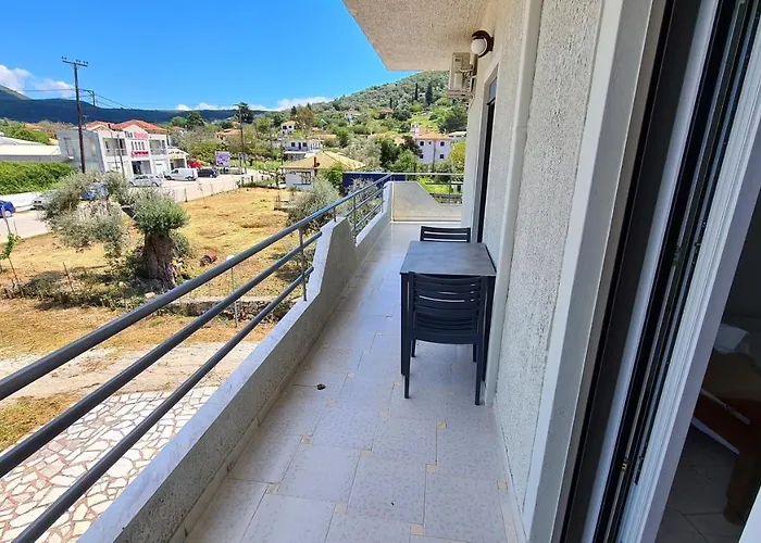 Amarandos - & Διαμέρισμα *